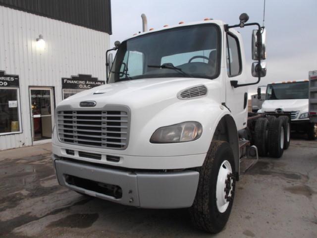 2006 FREIGHTLINER M2 T/A CAB & CHASSIS TRUCK